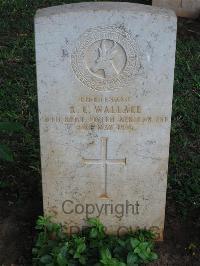 Dar Es Salaam War Cemetery - Wallace, R C